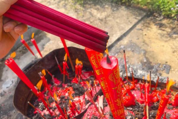 请问祈福是什么意思  祈福是什么意思吉日